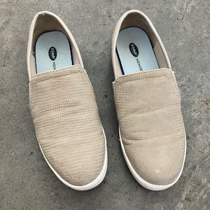 Dr. Scholl’s super comfy slip ons